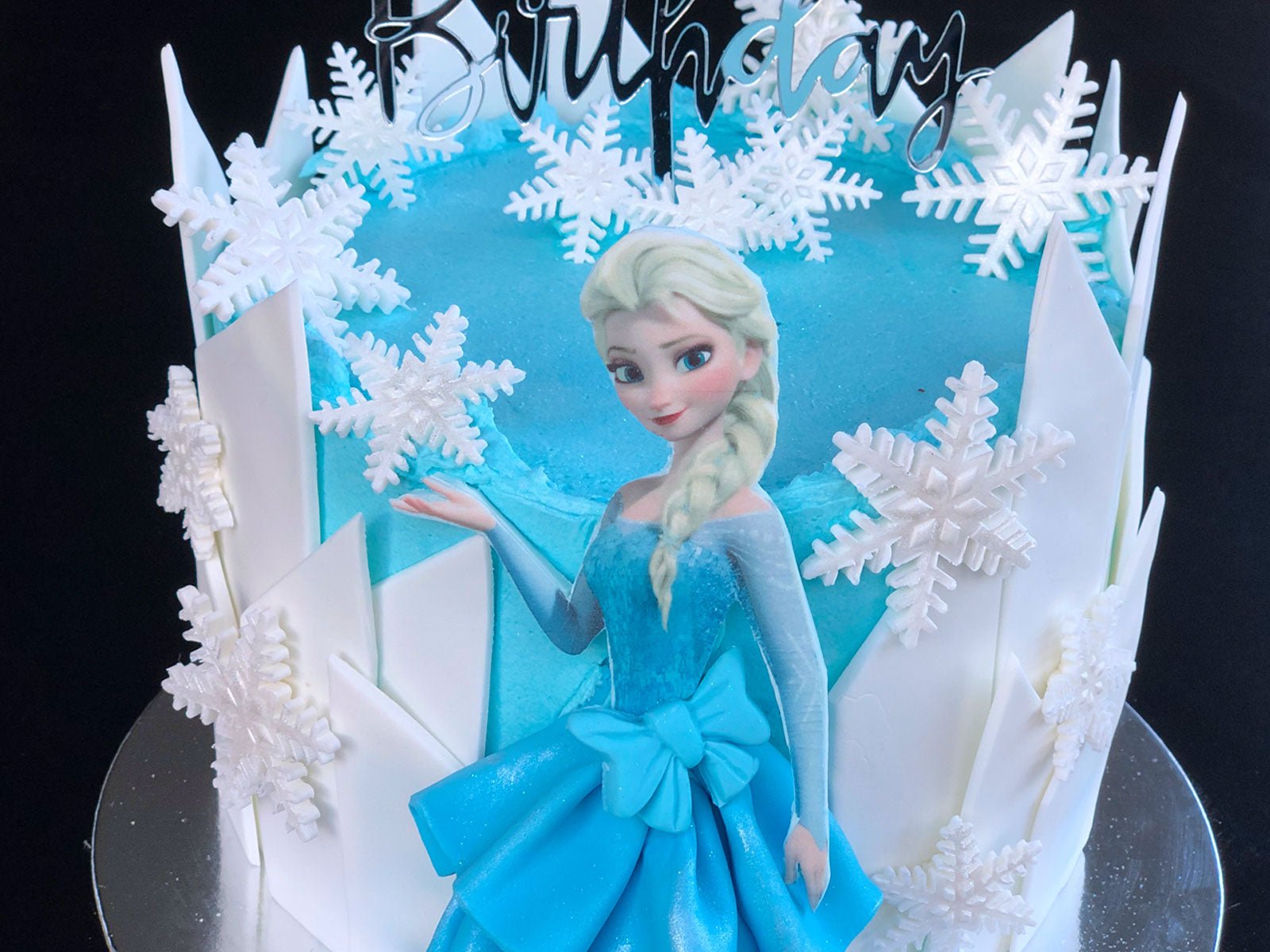 Queen Elsa Frozen birthday cake - The Baking Fairy